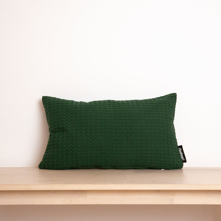 Housse de coussin gaufré 100% coton Vert Bouteille 30x50 cm