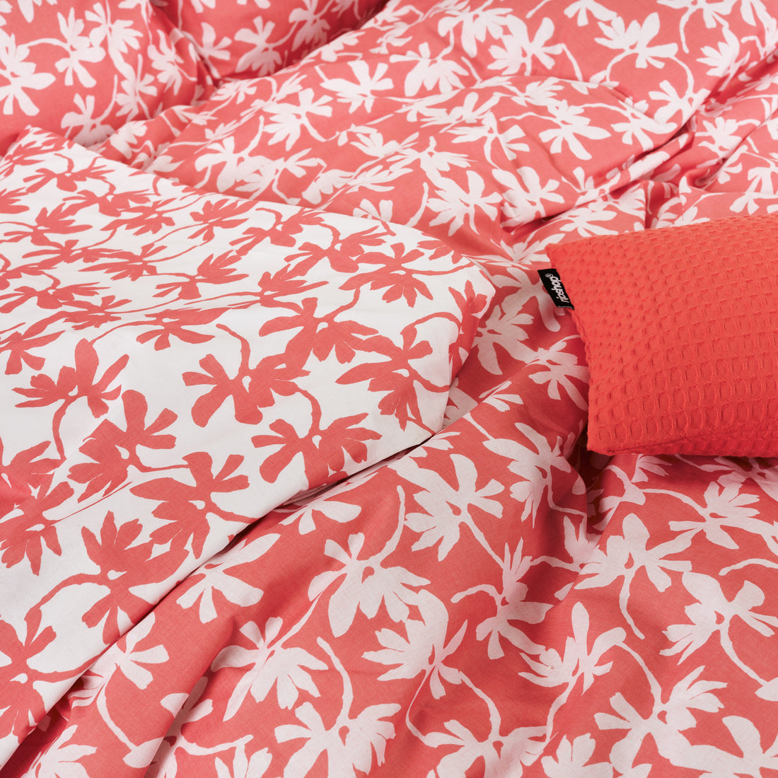 Waffle cushion cover 100% cotton Strawberry 30x50 cm