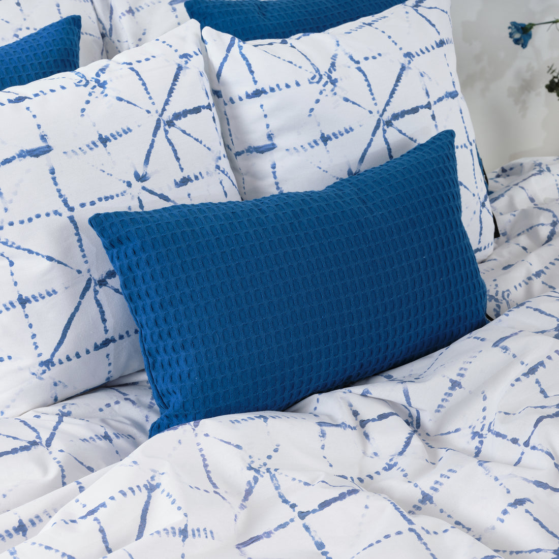 Waffle cushion cover 100% cotton Cobalt Blue 30x50 cm