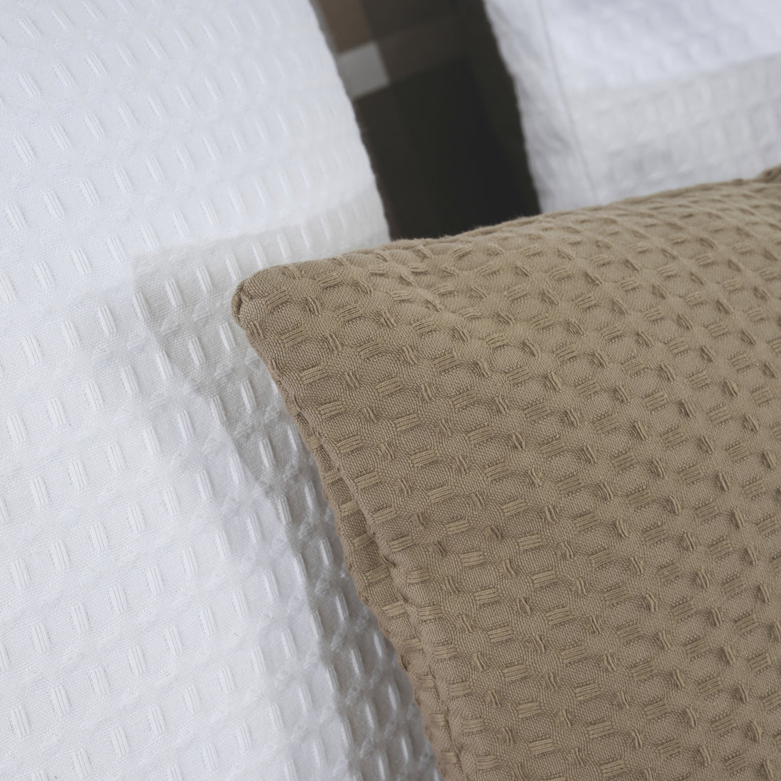 Waffle cushion cover 100% cotton Wallnut