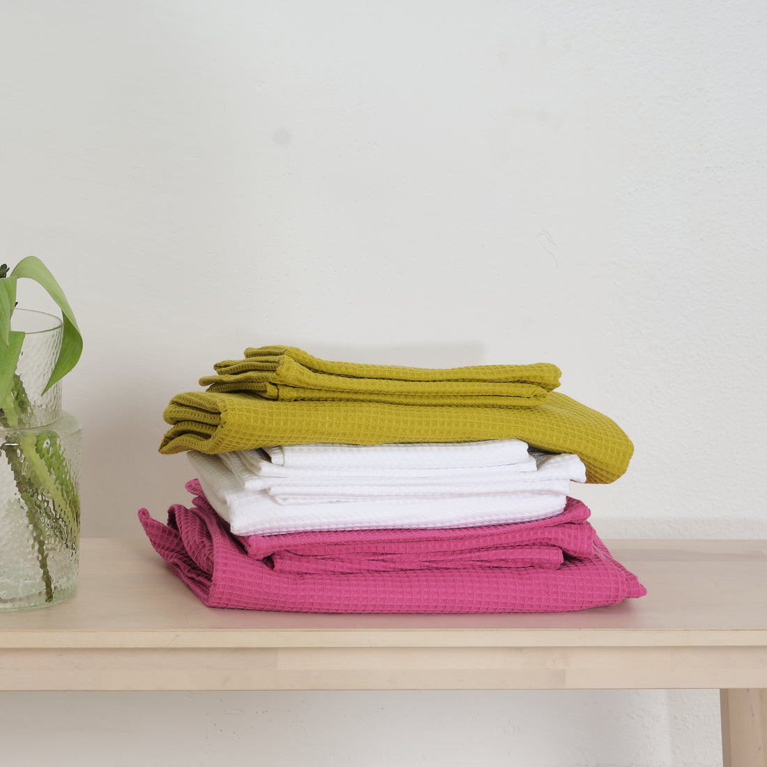 Serviette gaufrée 100% coton fuchsia