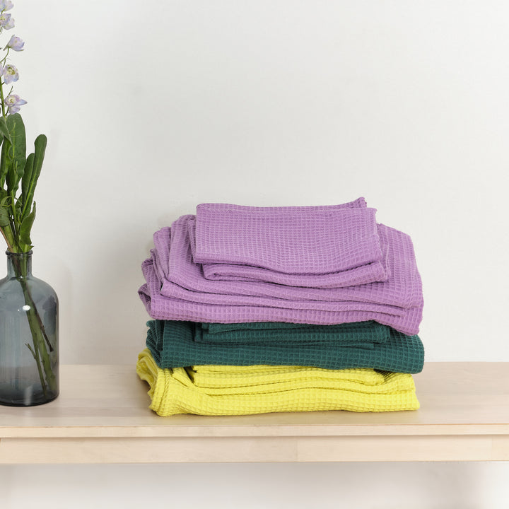 Serviette gaufrée 100% coton lilas