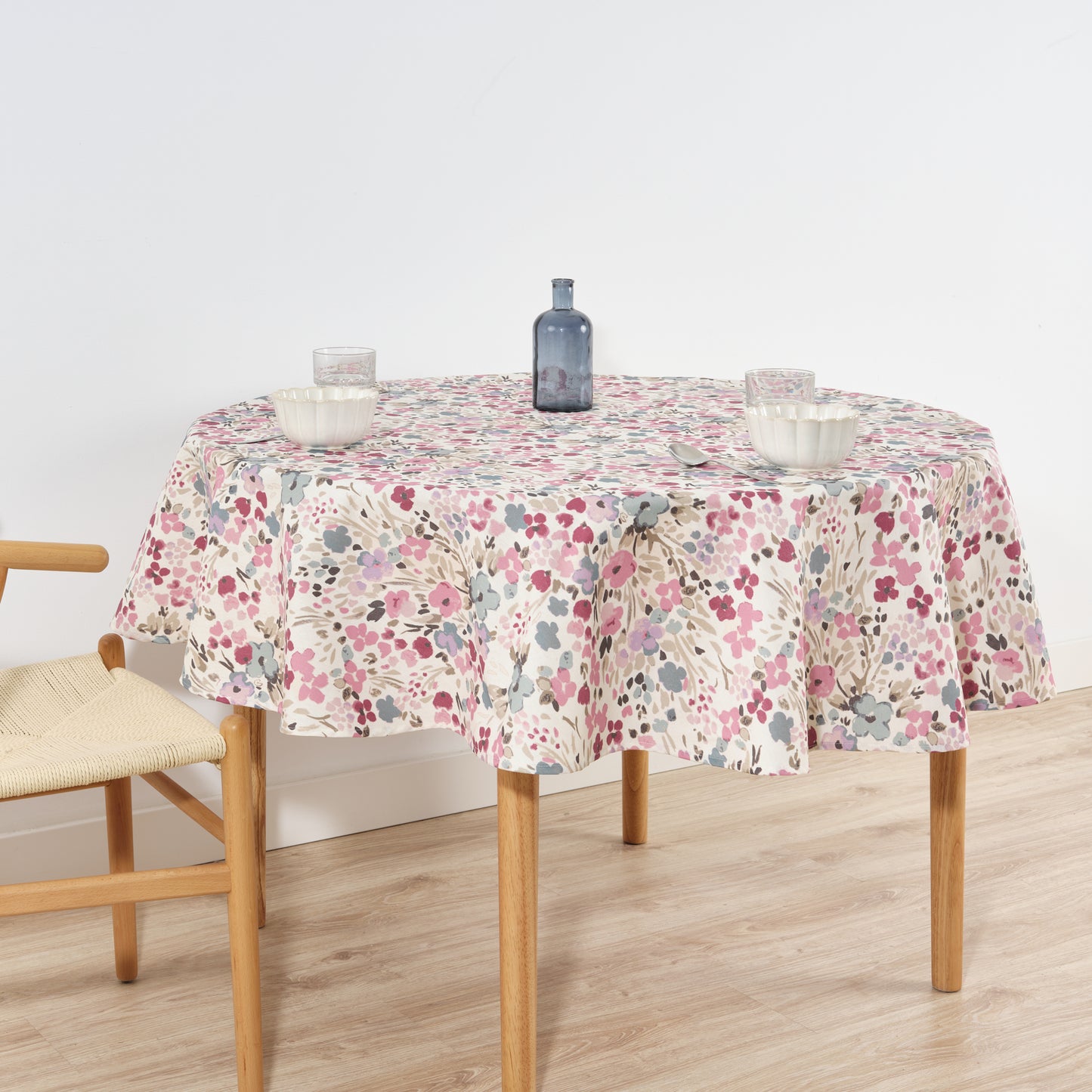 Round stain-resistant tablecloth 0120-52