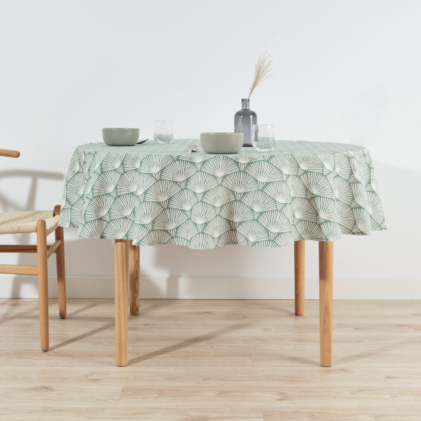 ASENA 4 stain-resistant round tablecloth