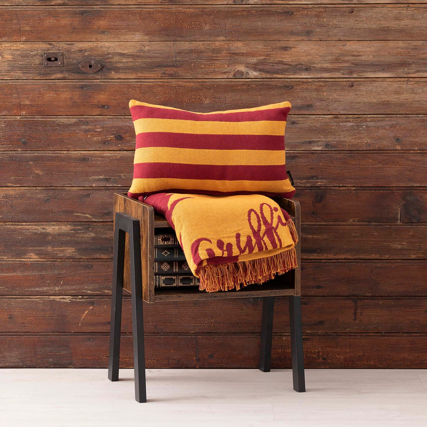 100% Cotton cushion cover 45x45 cm Classic Gryffindor C