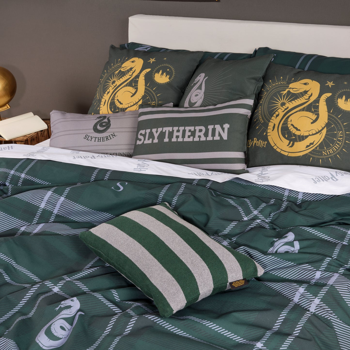 100% Cotton cushion cover 45x45 cm Classic Slytherin C