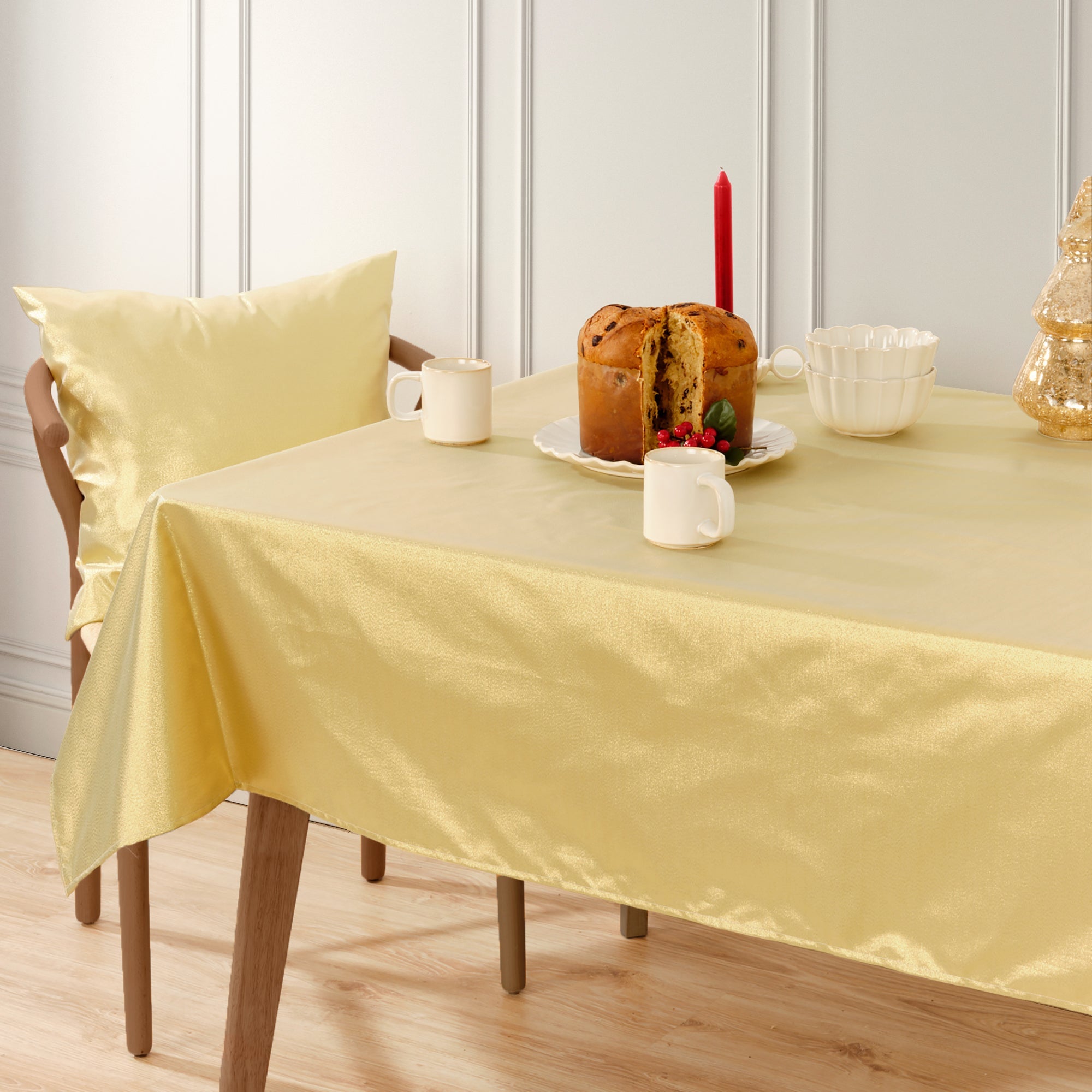Nappe toucher tissu jacquard Nuit de Noël Lurex Or