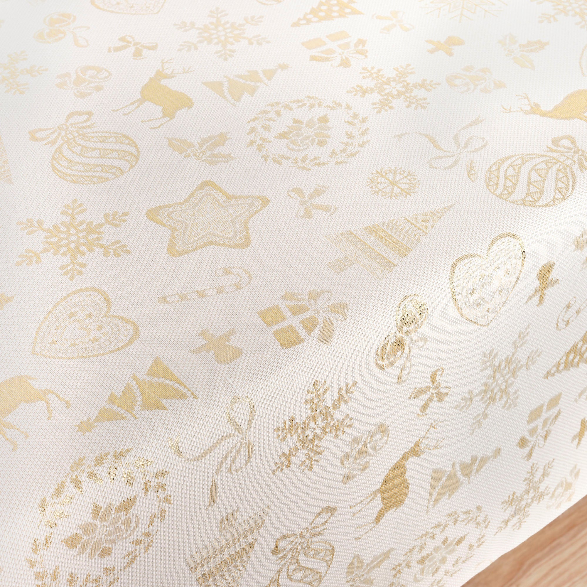 Nappe toucher tissu jacquard R22119 Lurex Or Naturel