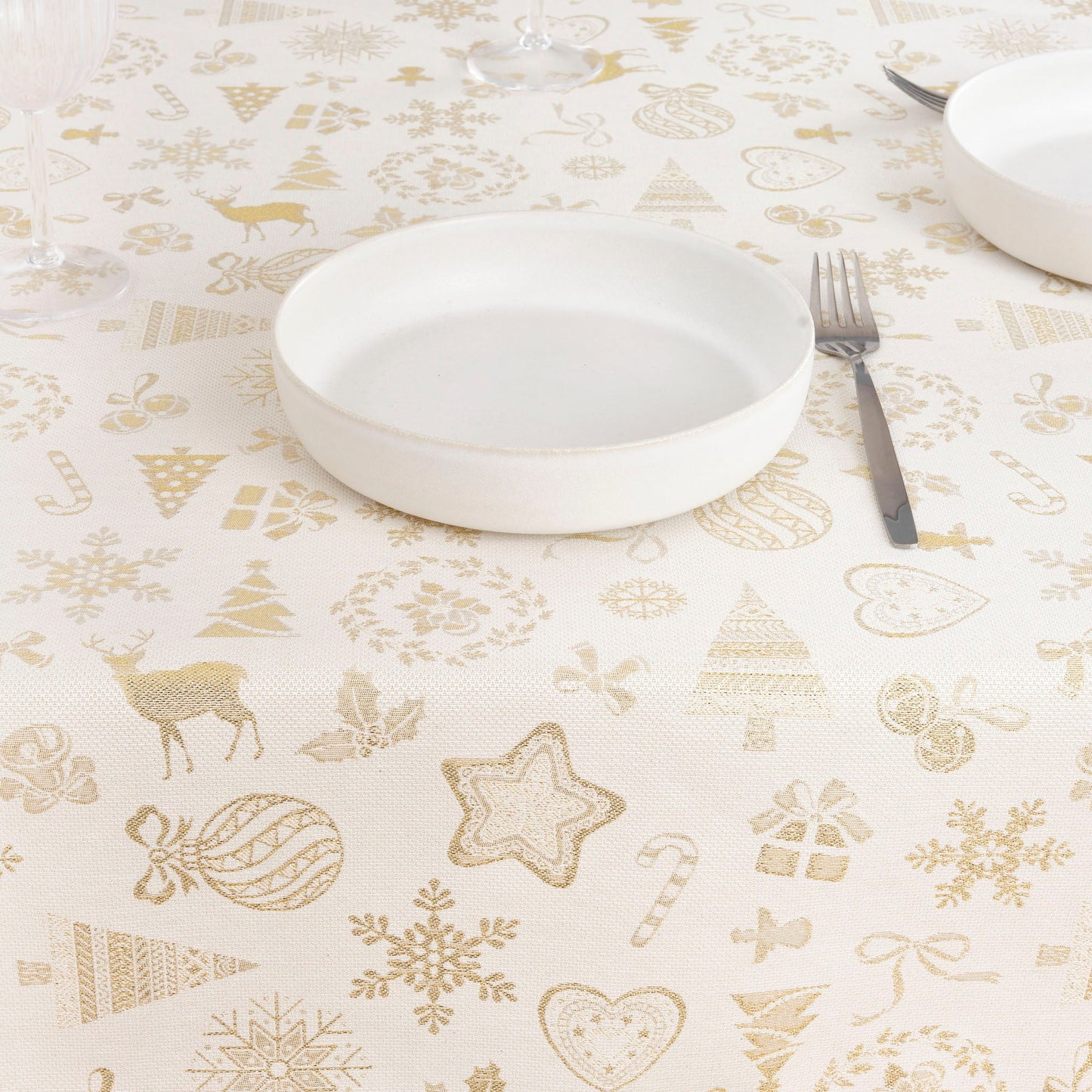 Jacquard fabric touch tablecloth R22119 Natural Gold Lurex