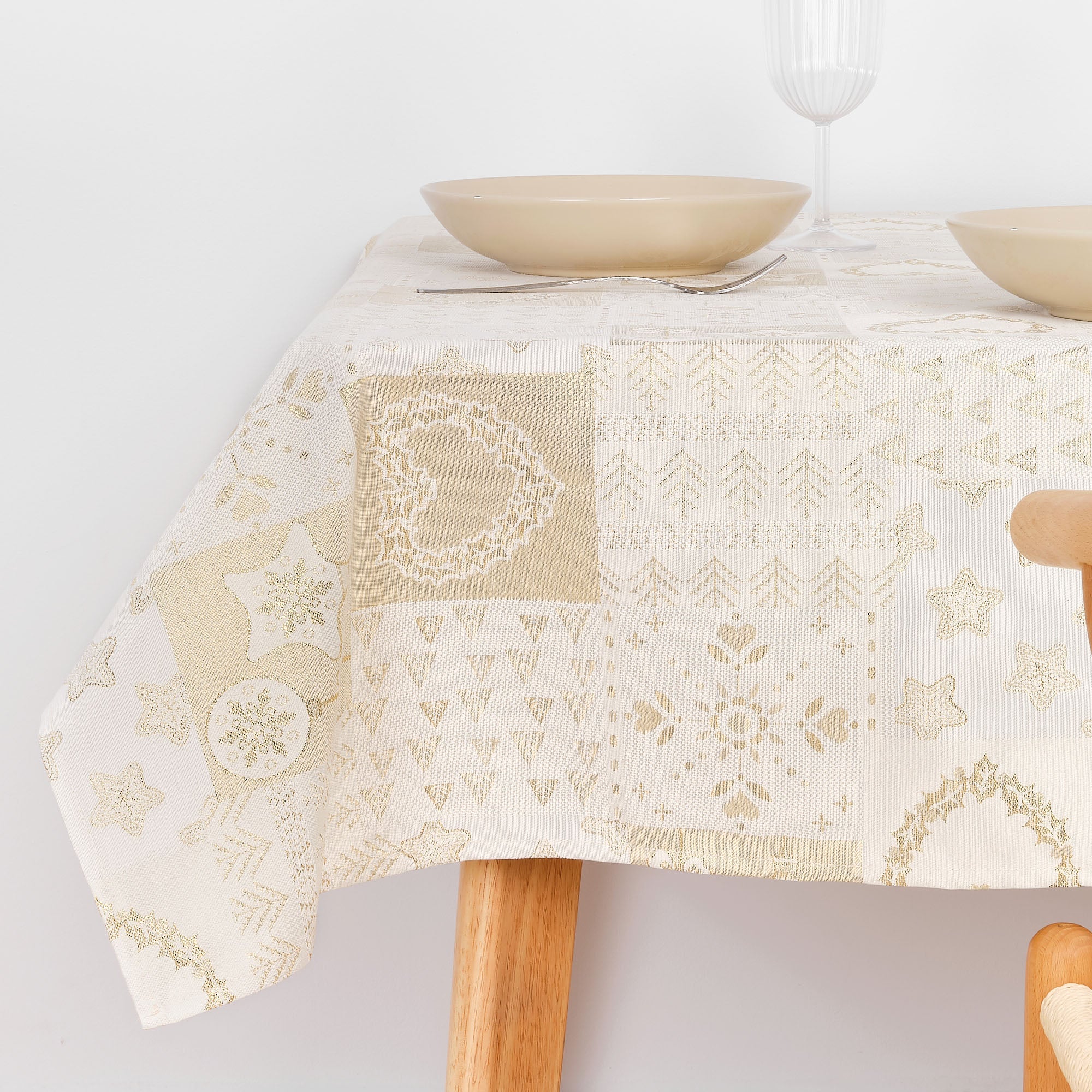 Nappe toucher tissu jacquard R22124 Lurex Or Naturel