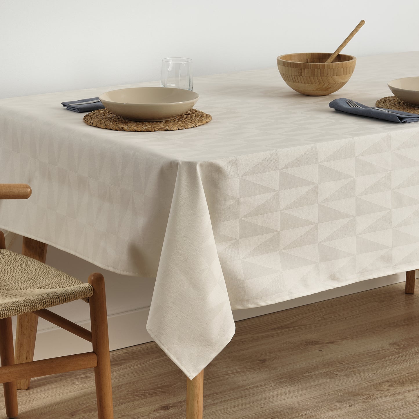 Stain-resistant jacquard tablecloth Alamo 3780 Raw