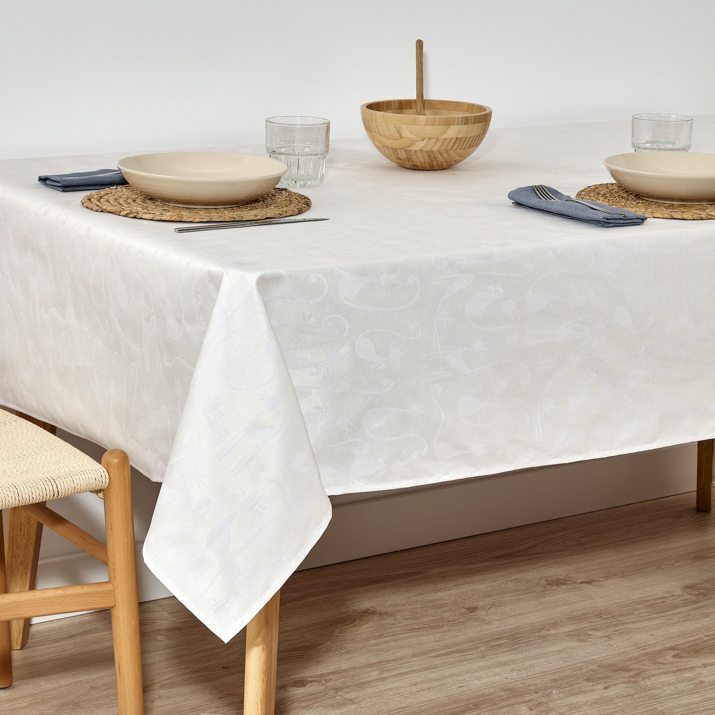 Nappe antitache jacquard acacia 2342 Blanc