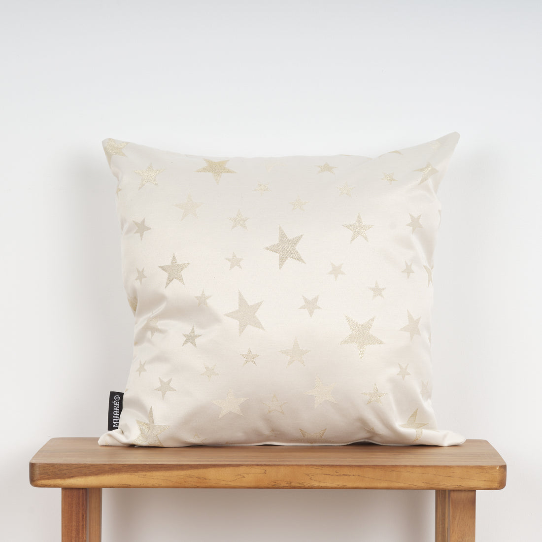 Funda de cojín jacquard hilo dorado 45x45 cm PSC4736A