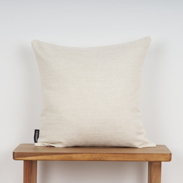 Housse de coussin jacquard fil doré 45x45 cm R17948