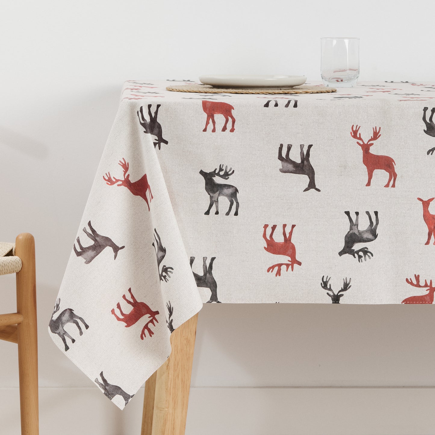 Merry Christmas stain-resistant tablecloth 4