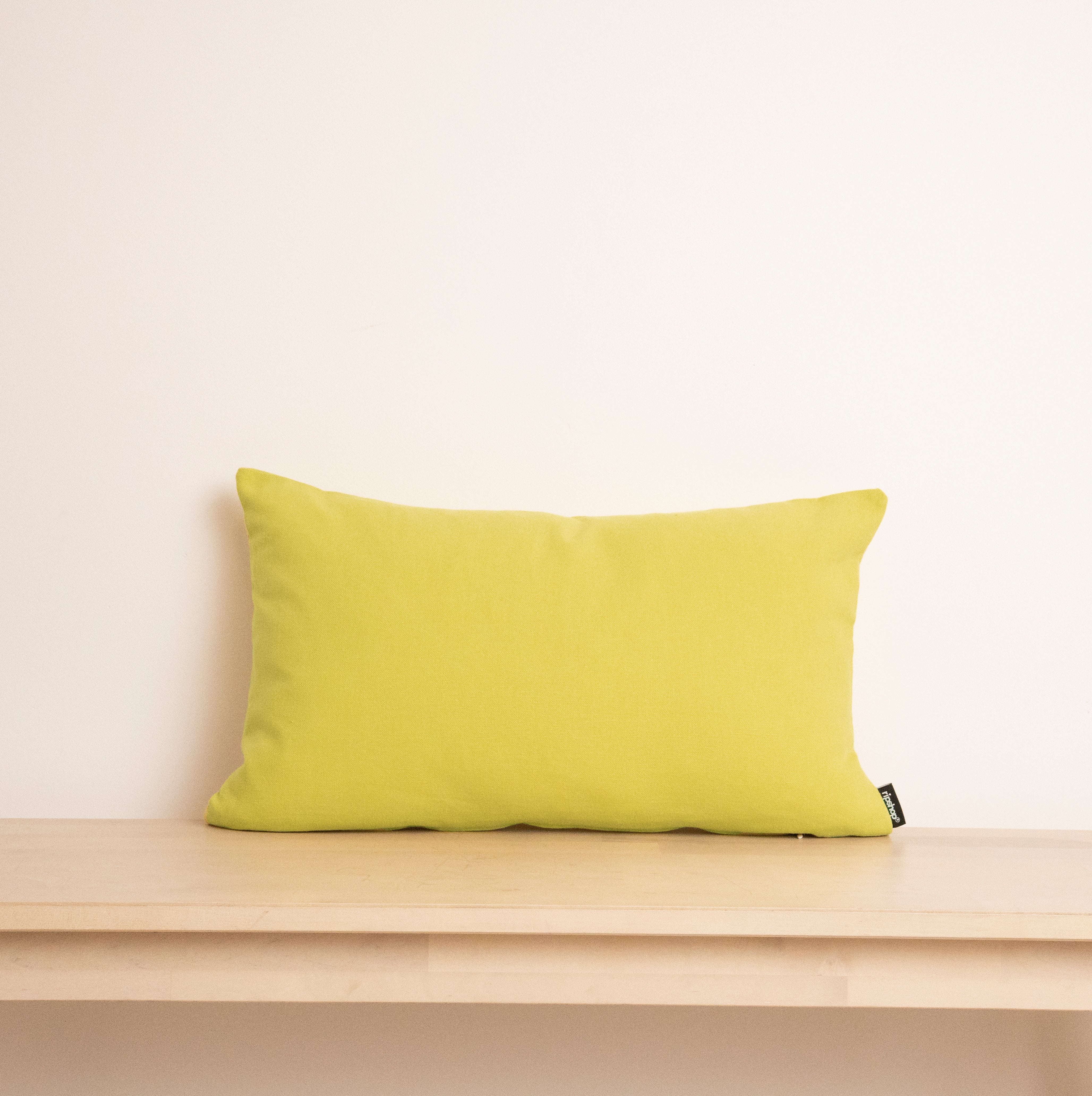 Housse de coussin 100% lin vert clair 30x50 cm