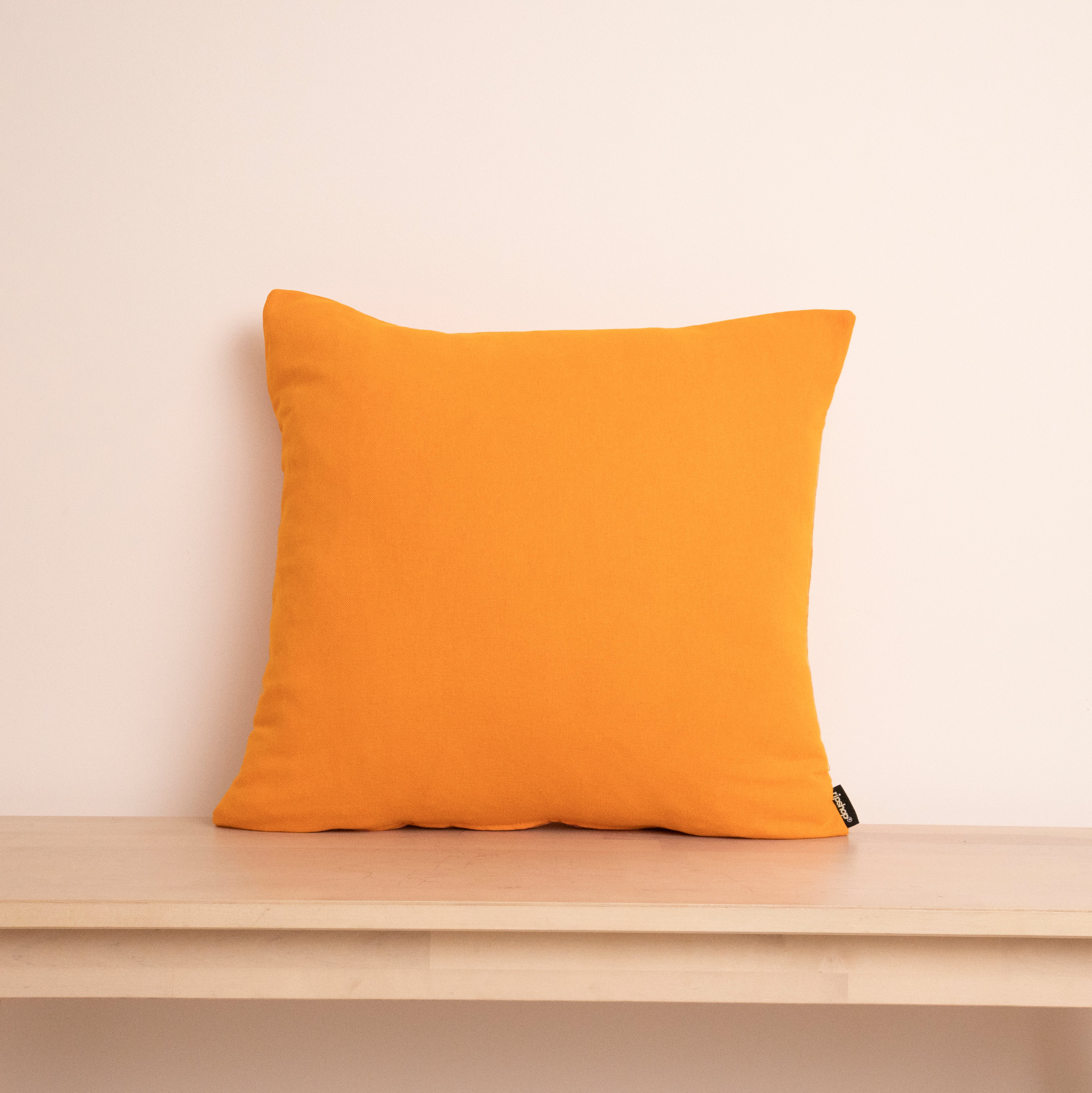 Housse de coussin 100% lin orange clair