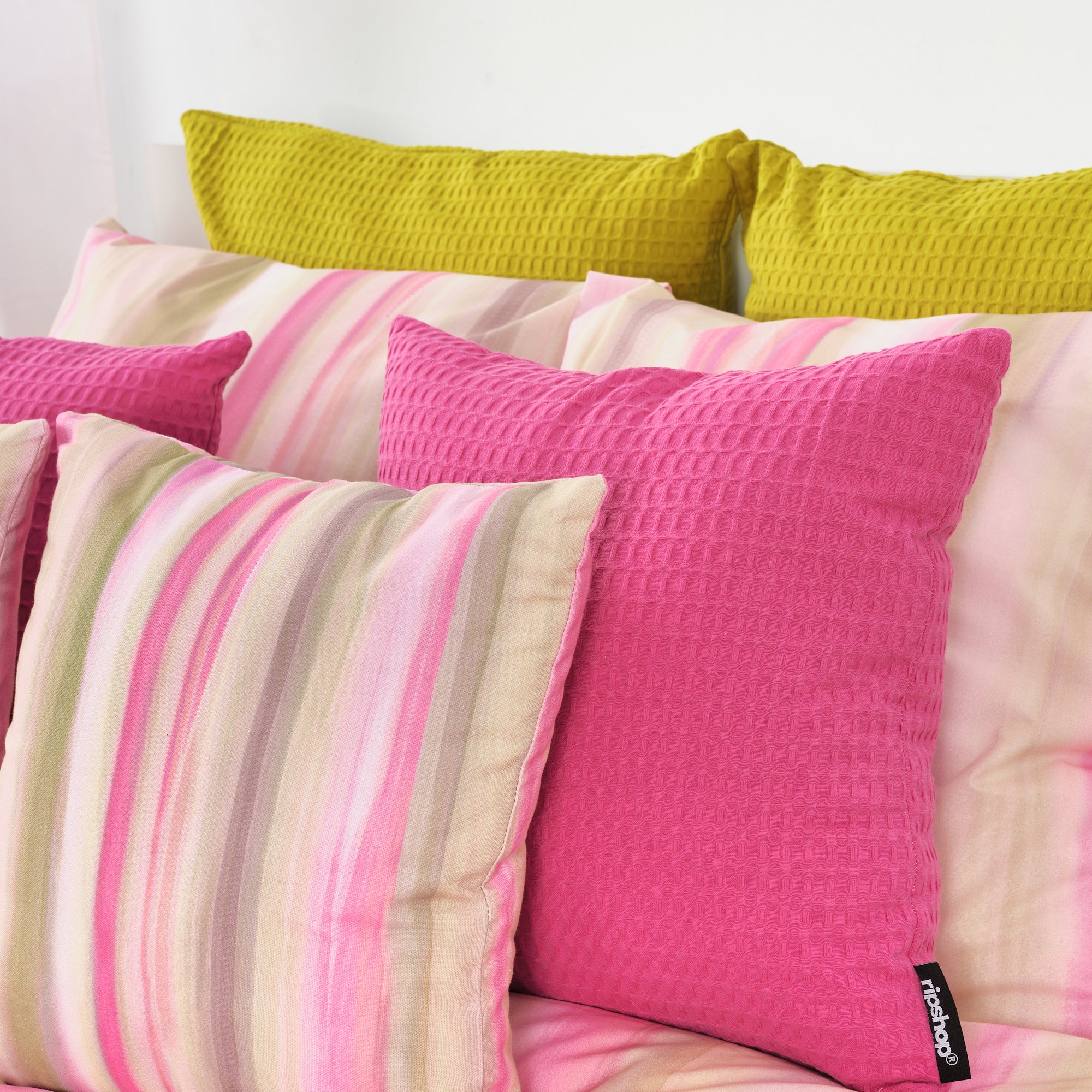 Housse de coussin gaufré 100% coton Fuchsia