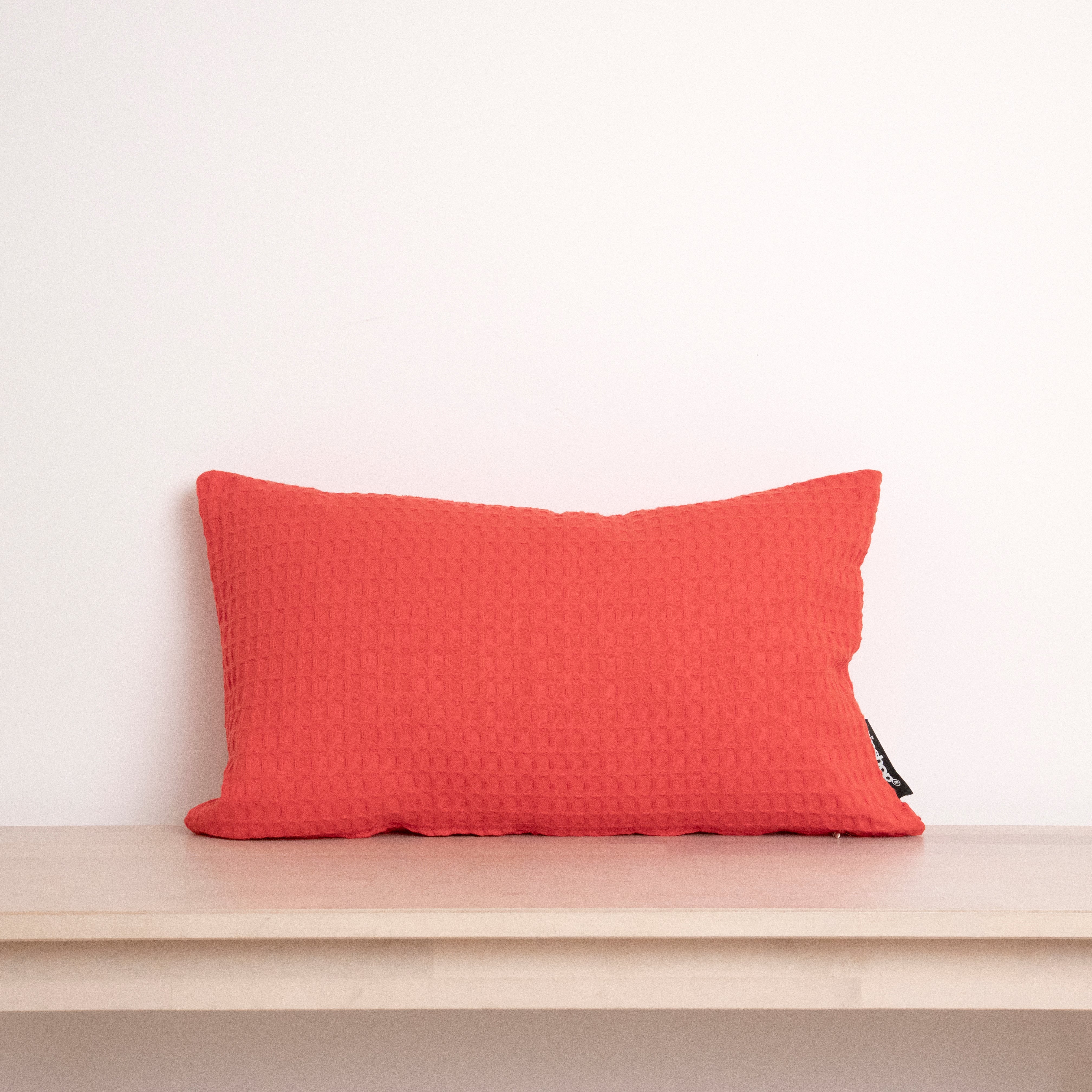Housse de coussin gaufré 100% coton Fraise 30x50 cm