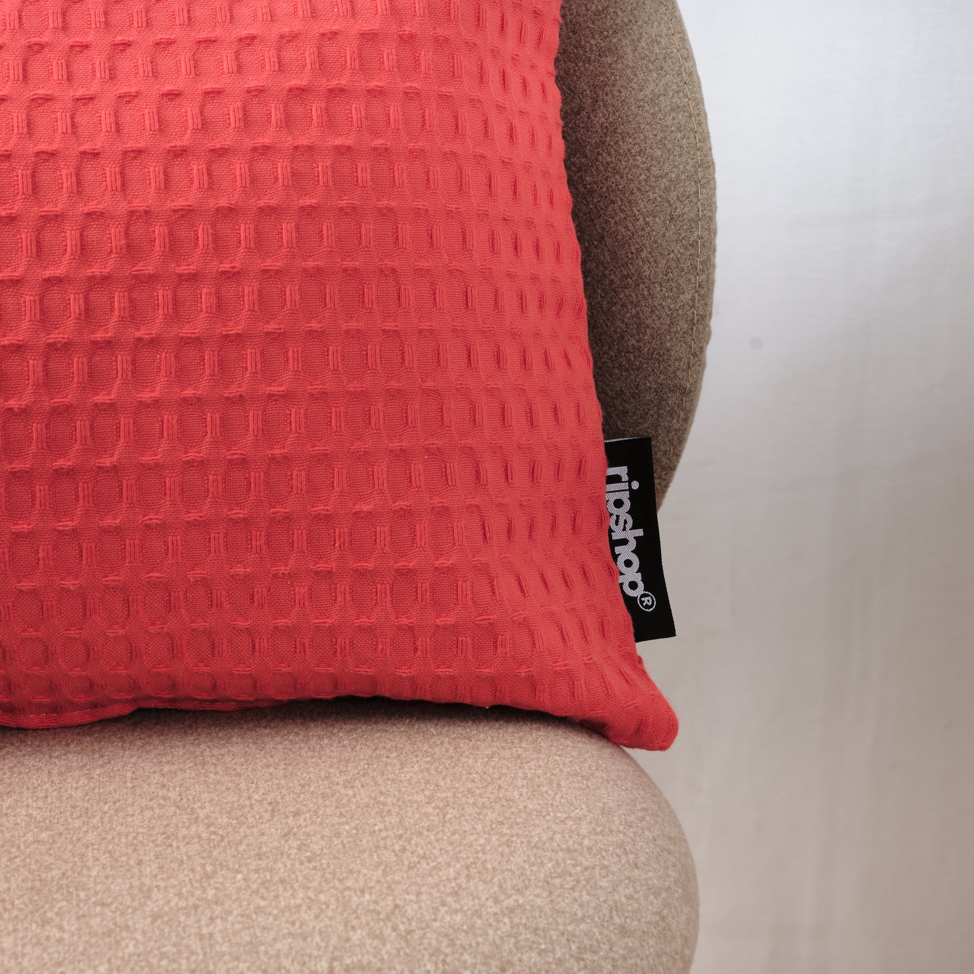 Housse de coussin gaufré 100% coton Fraise 30x50 cm