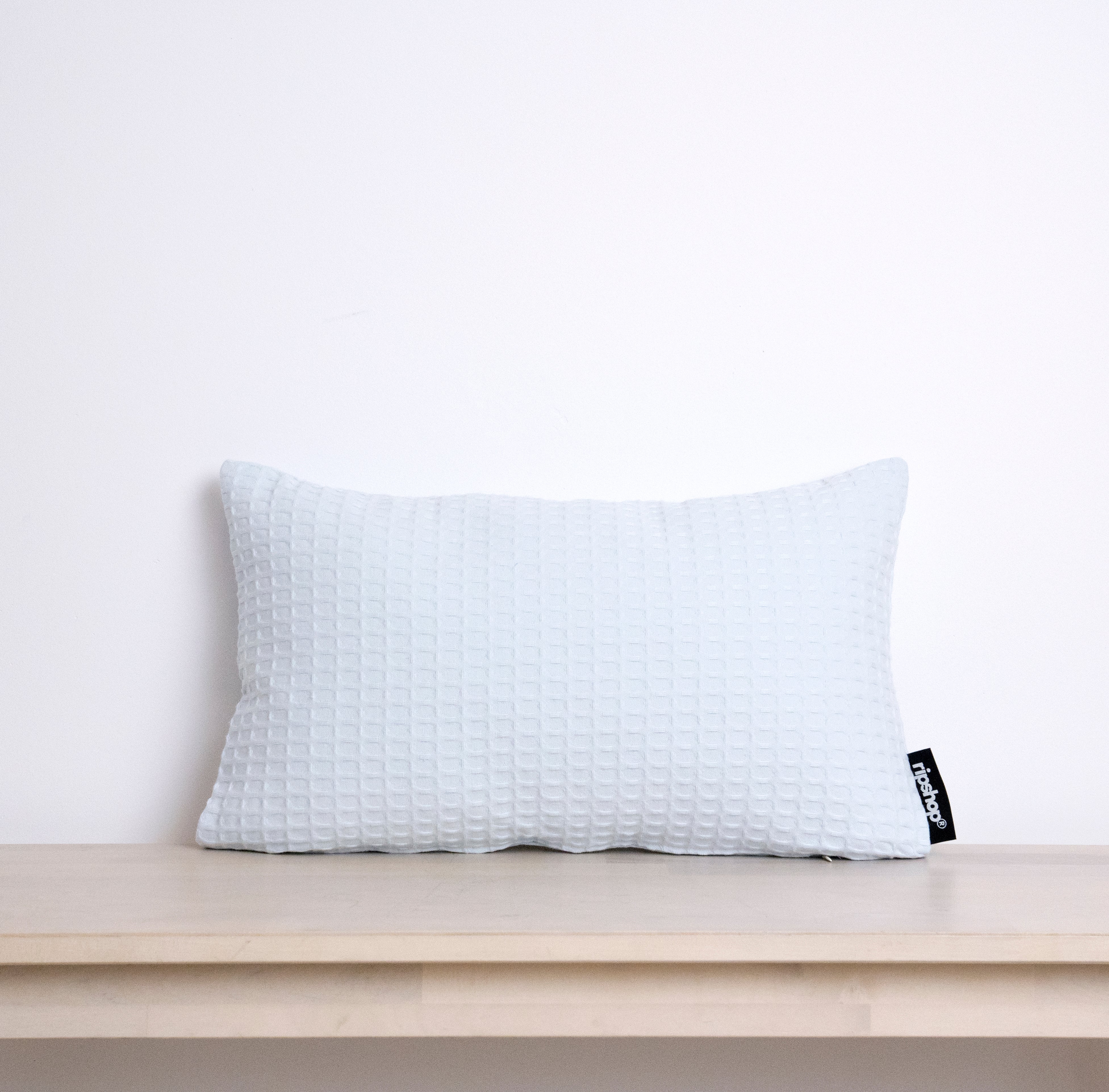 Housse de coussin gaufré 100% coton Blue Illusion 30x50 cm