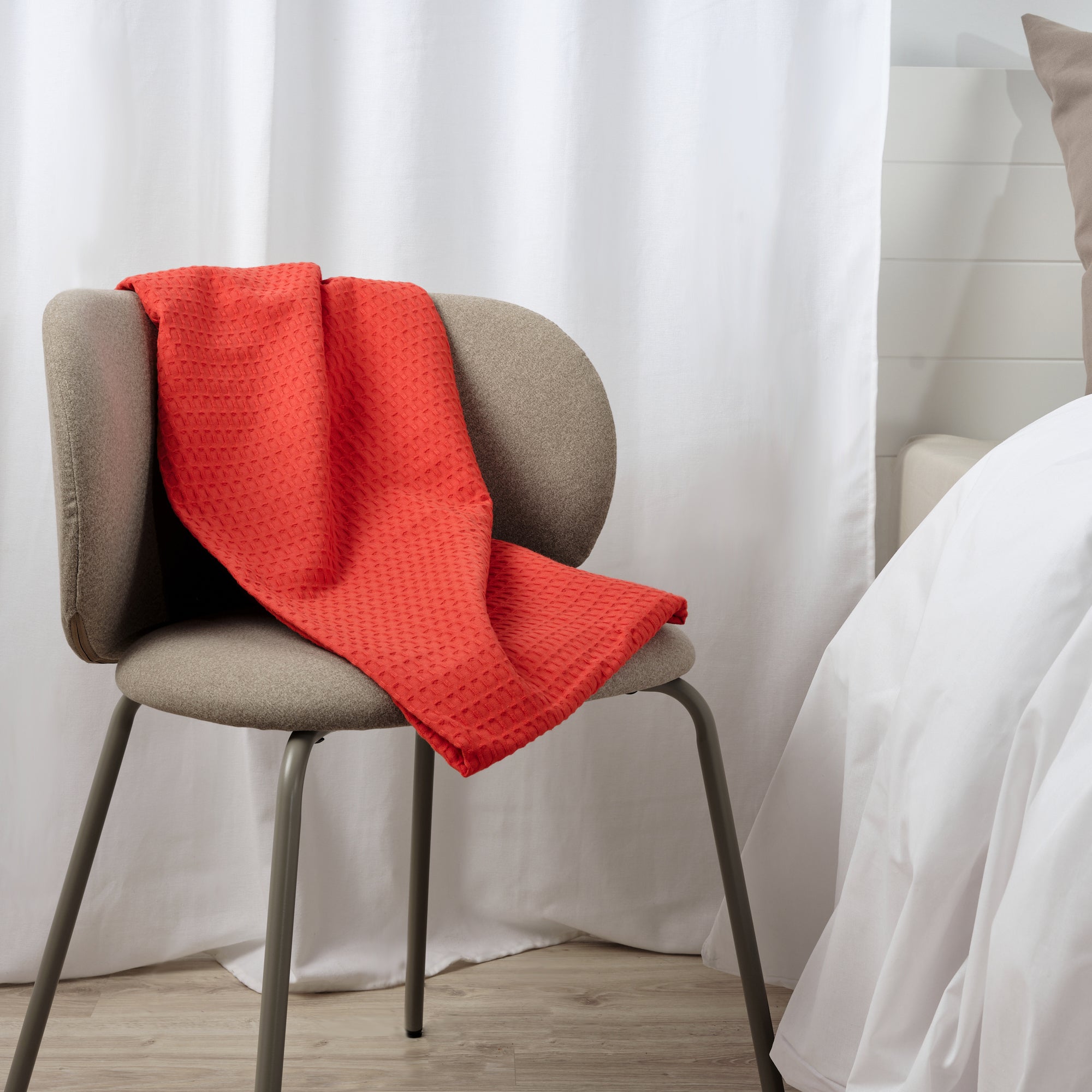 Plaid Waffle 100% cotton Strawberry