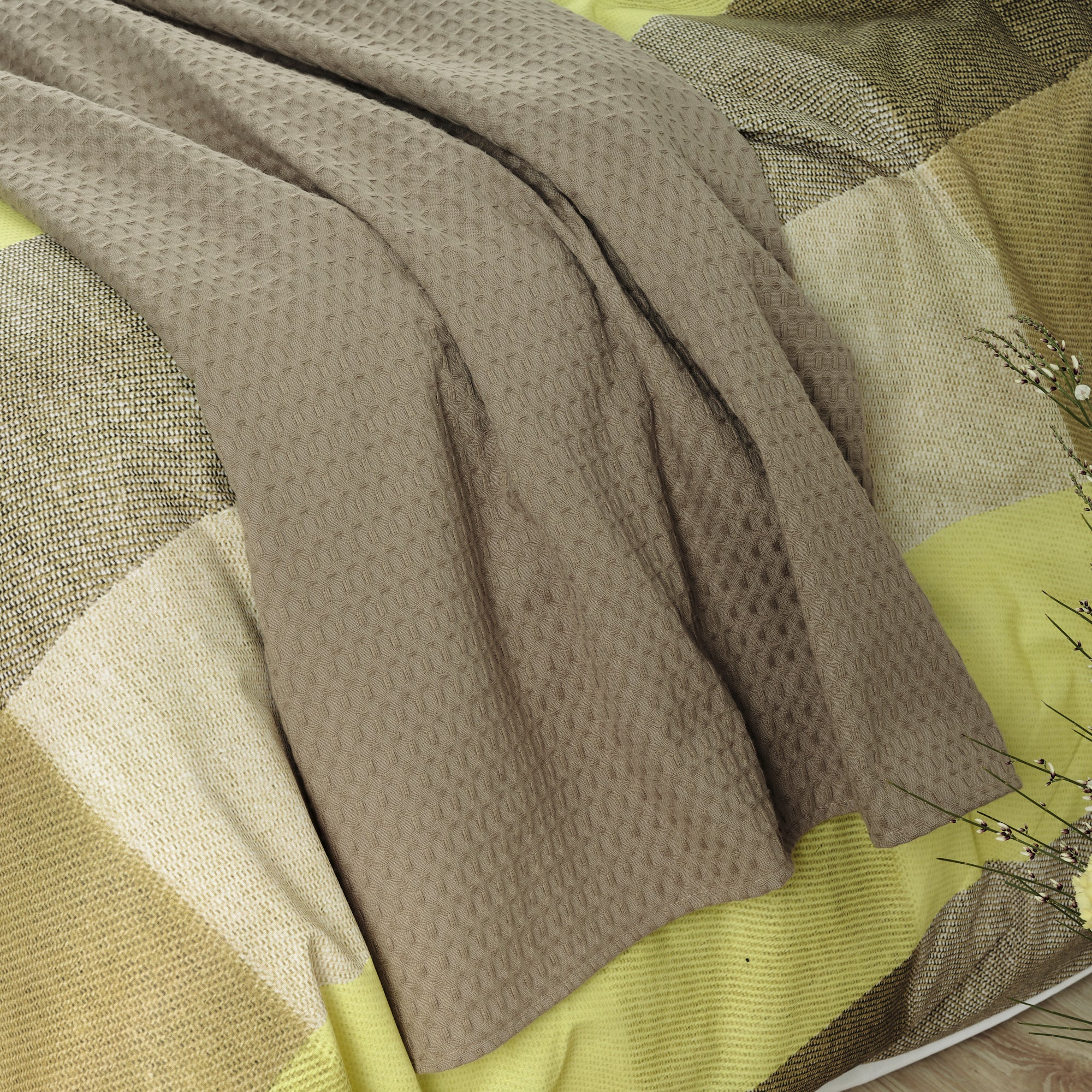 Plaid gaufré 100% coton Noyer