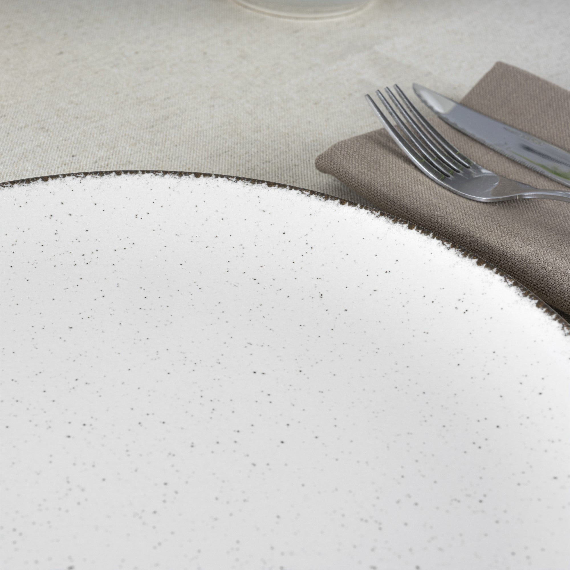 PLATO LLANO BORDE COLOR 26 CM PACK 6 UD.