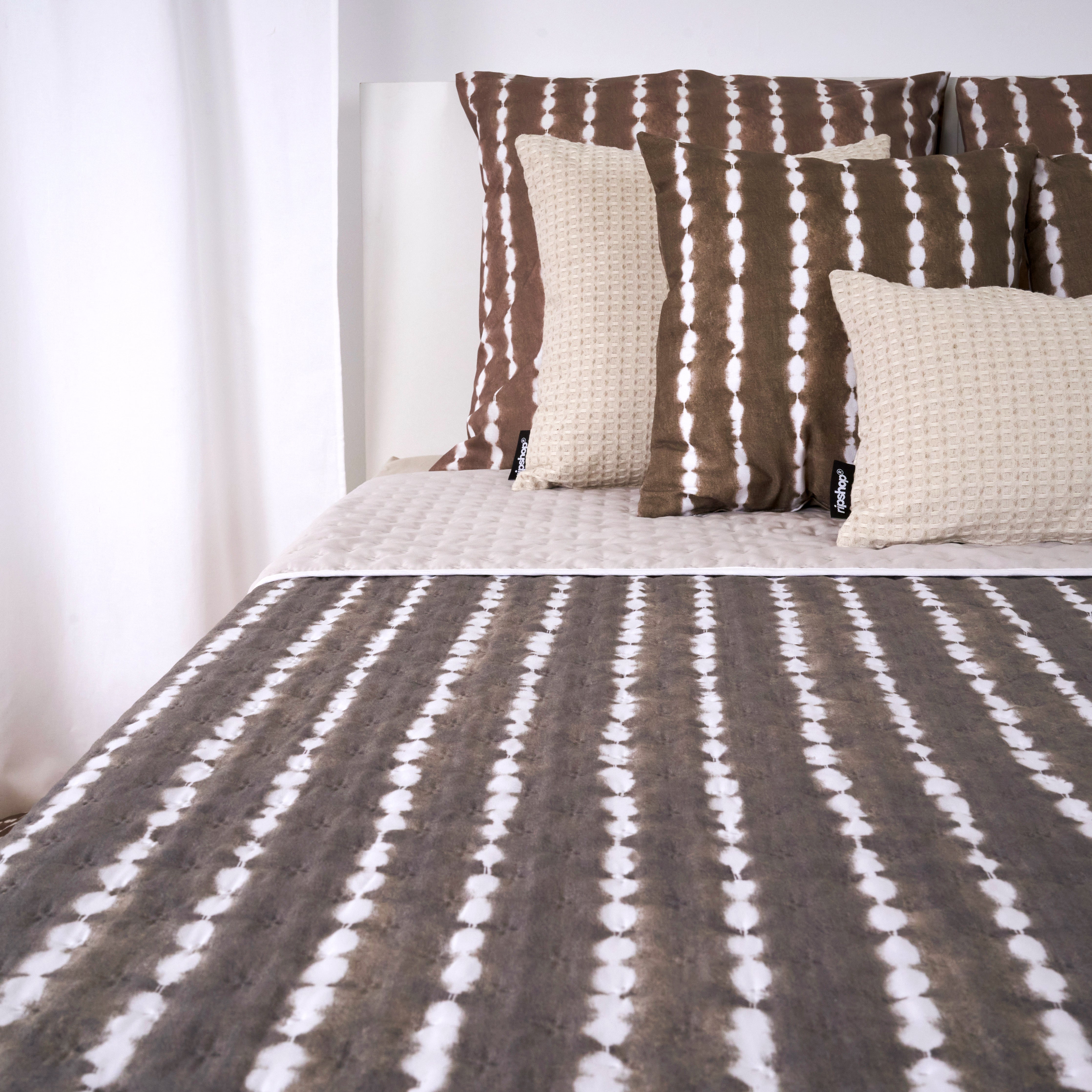 Couette réversible mi-saison Bolton Brown