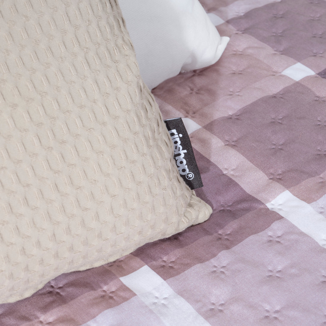 Sutton Brown reversible mid-season quilt