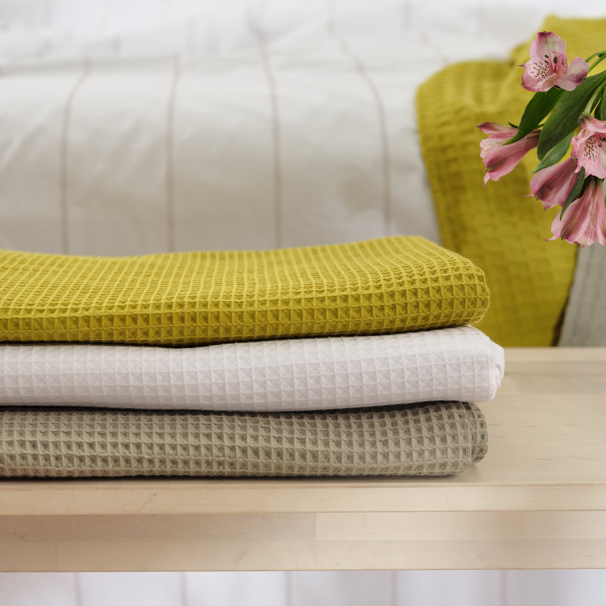 Serviette gaufrée 100% coton vert pistache