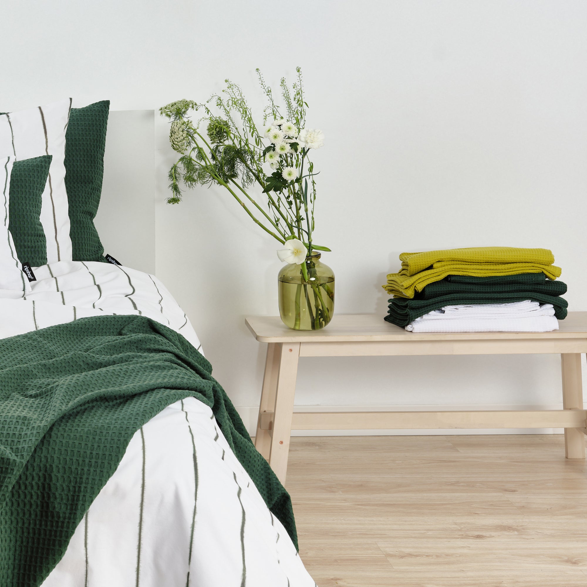 Serviette gaufrée 100% coton vert pistache