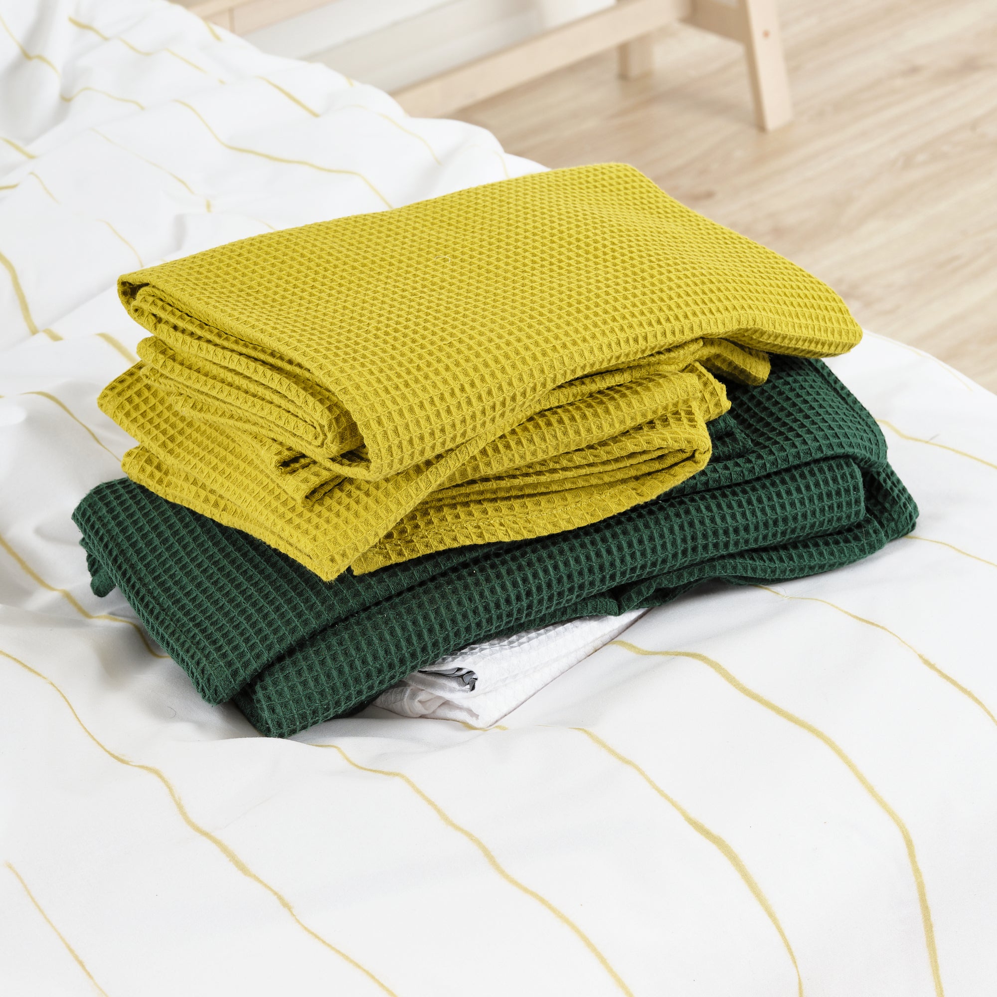 Serviette gaufrée 100% coton vert pistache