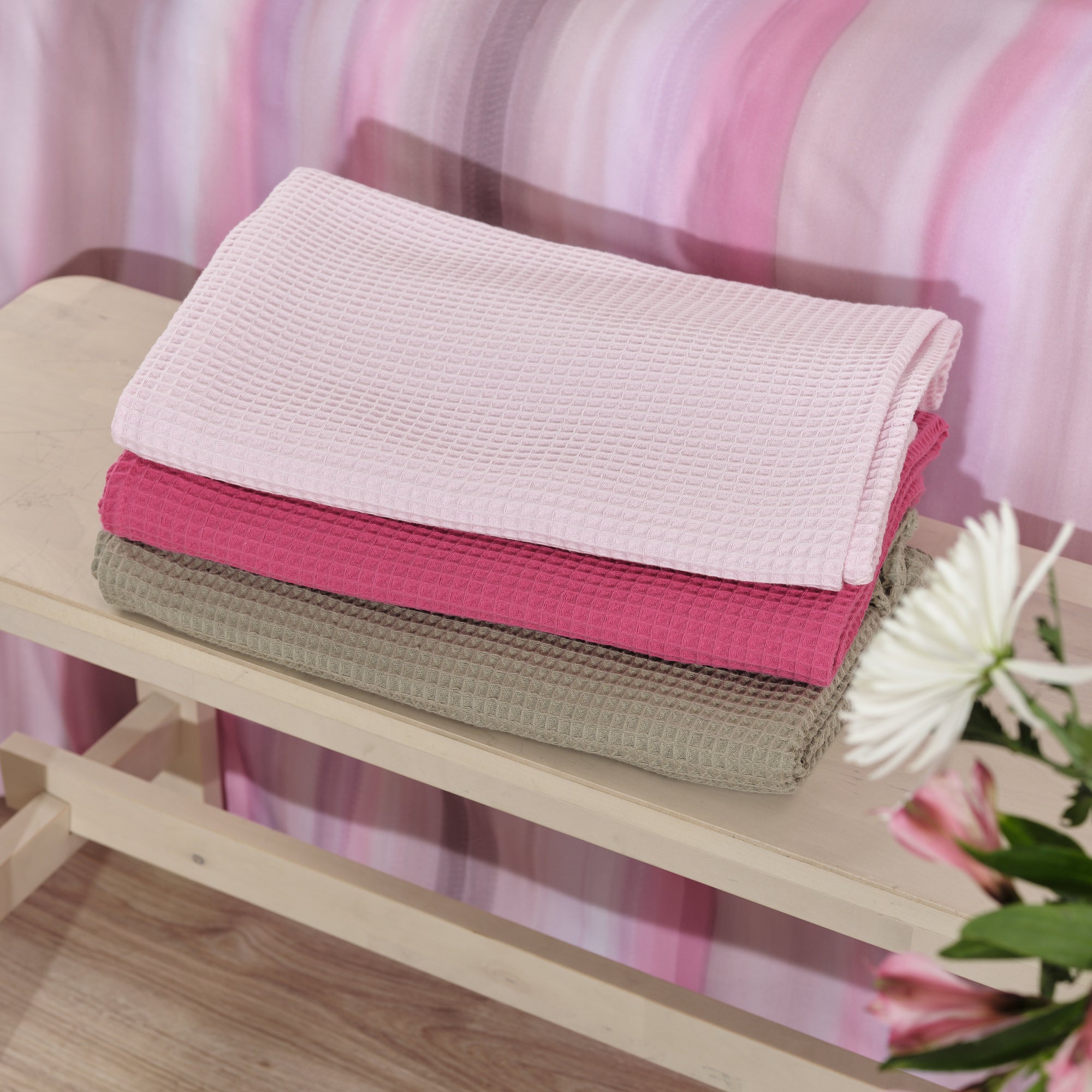 Serviette gaufrée 100% coton rose pâle