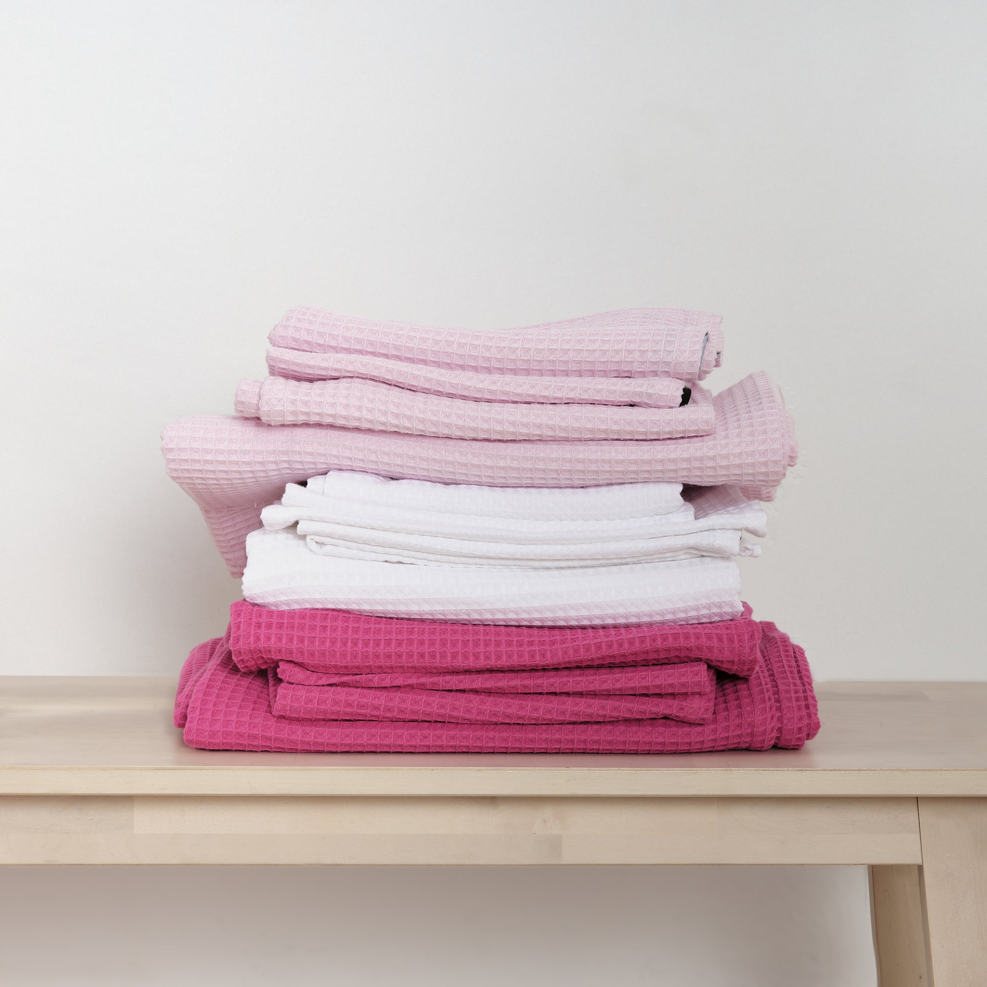 Serviette gaufrée 100% coton rose pâle