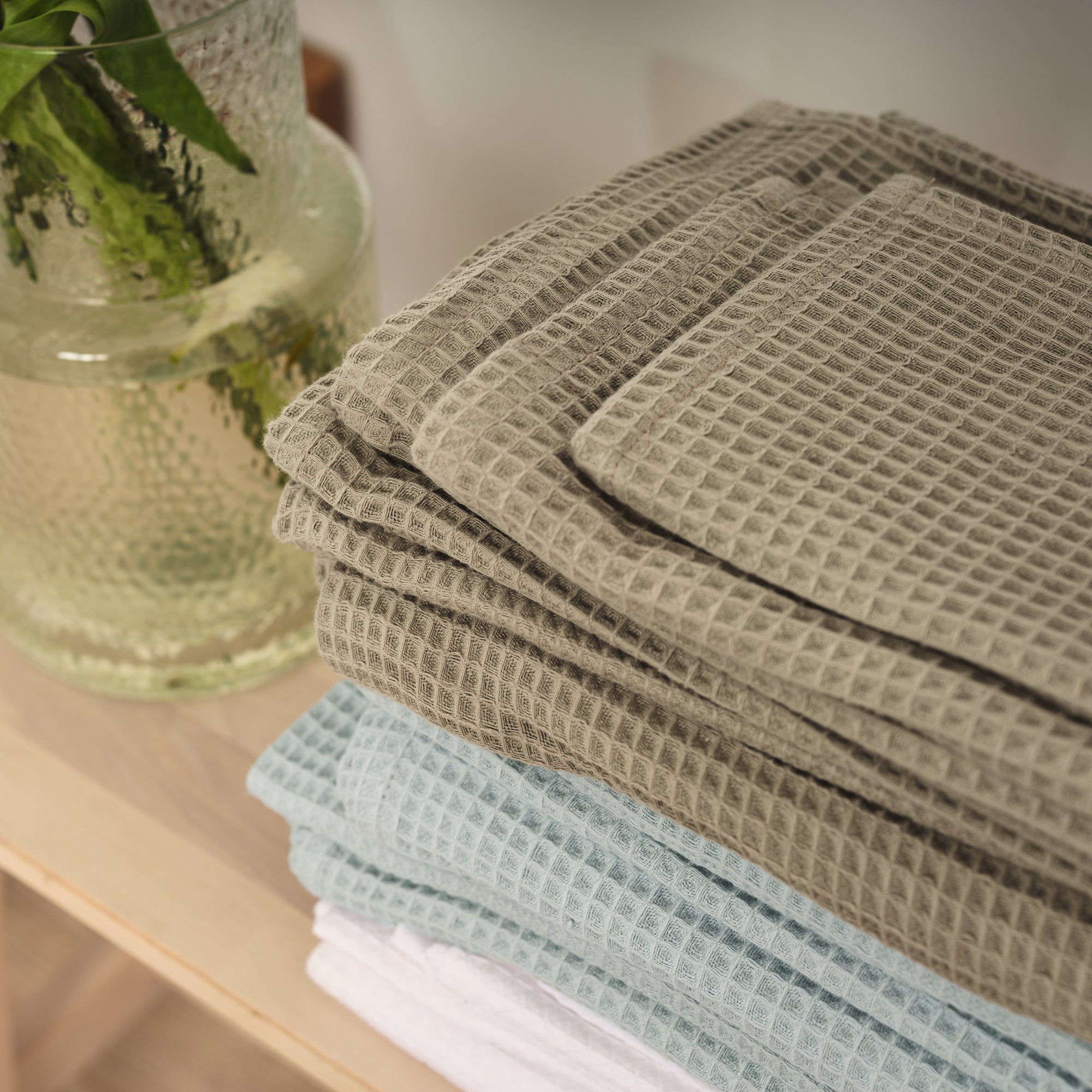 Serviette gaufrée 100 % coton couleur noyer