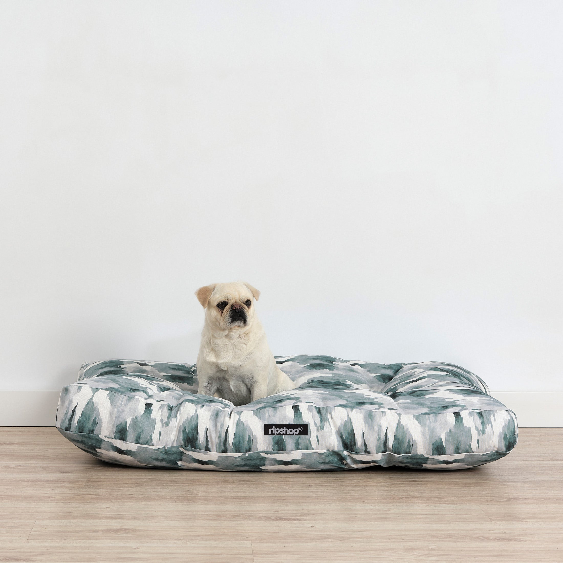Luton 12 100% Cotton Stain Resistant Pet Bed