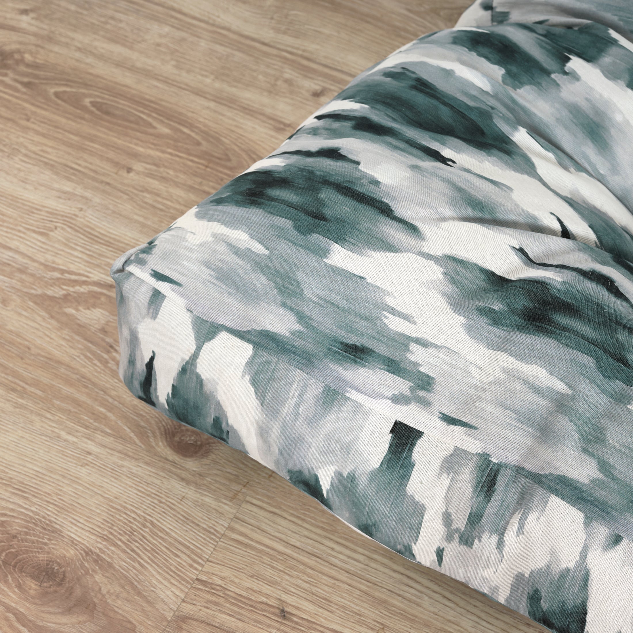 Luton 12 100% Cotton Stain Resistant Pet Bed