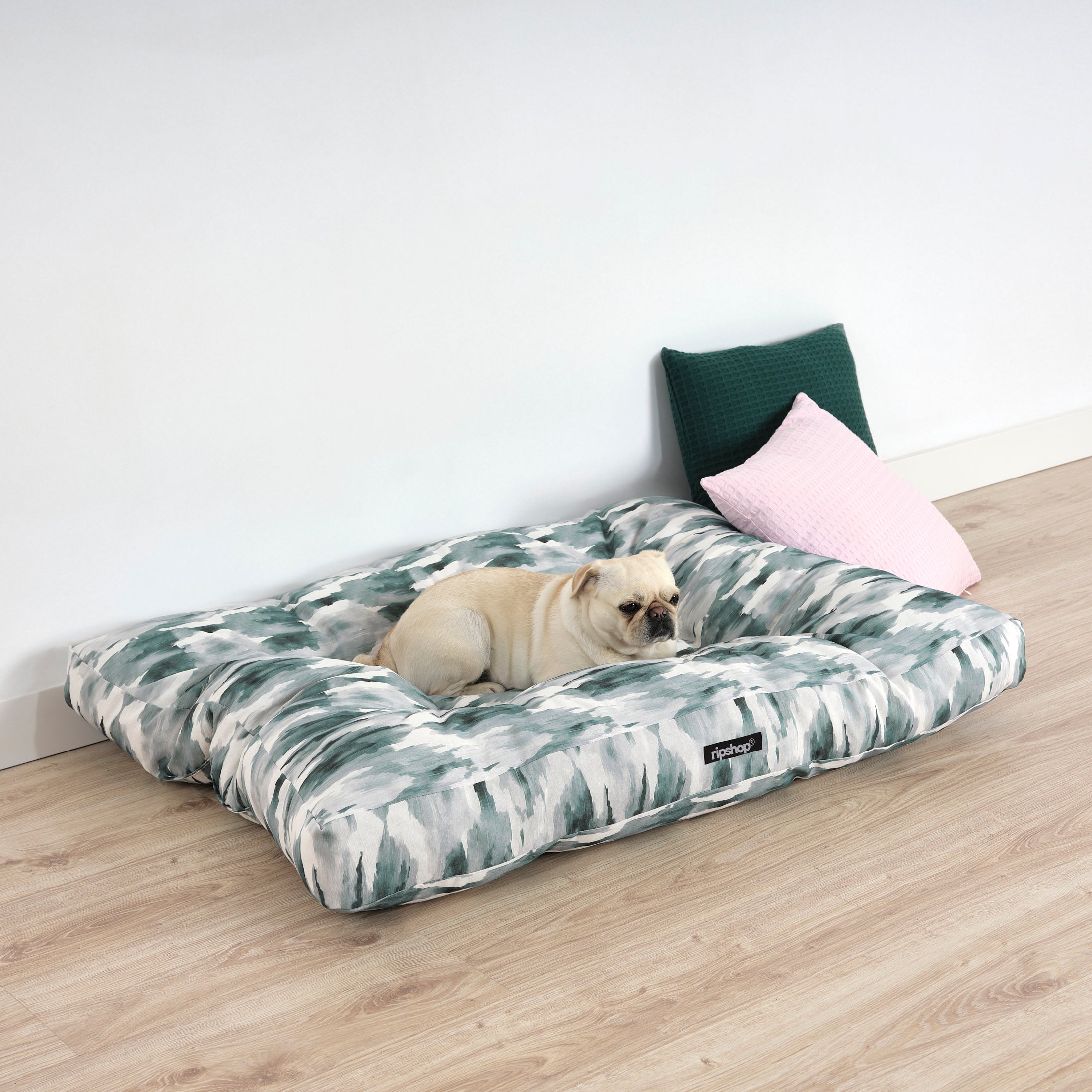 Luton 12 100% Cotton Stain Resistant Pet Bed