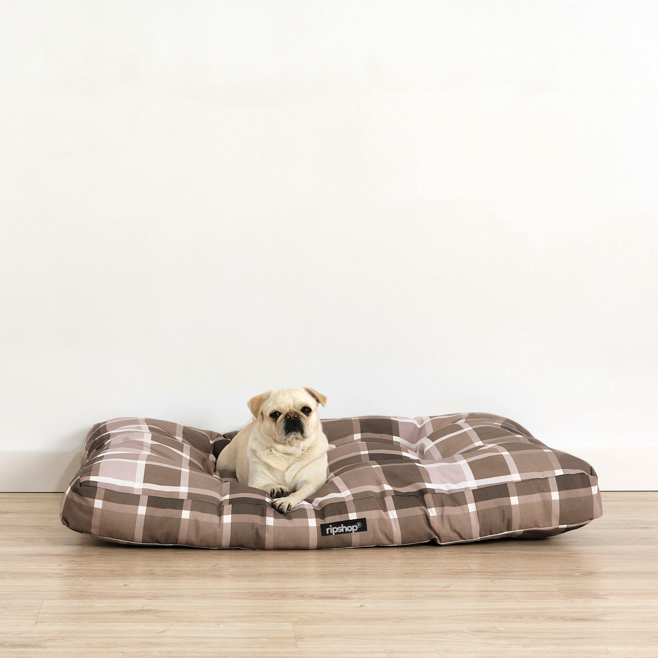 100% Cotton Stain Resistant Pet Bed Sutton Brown