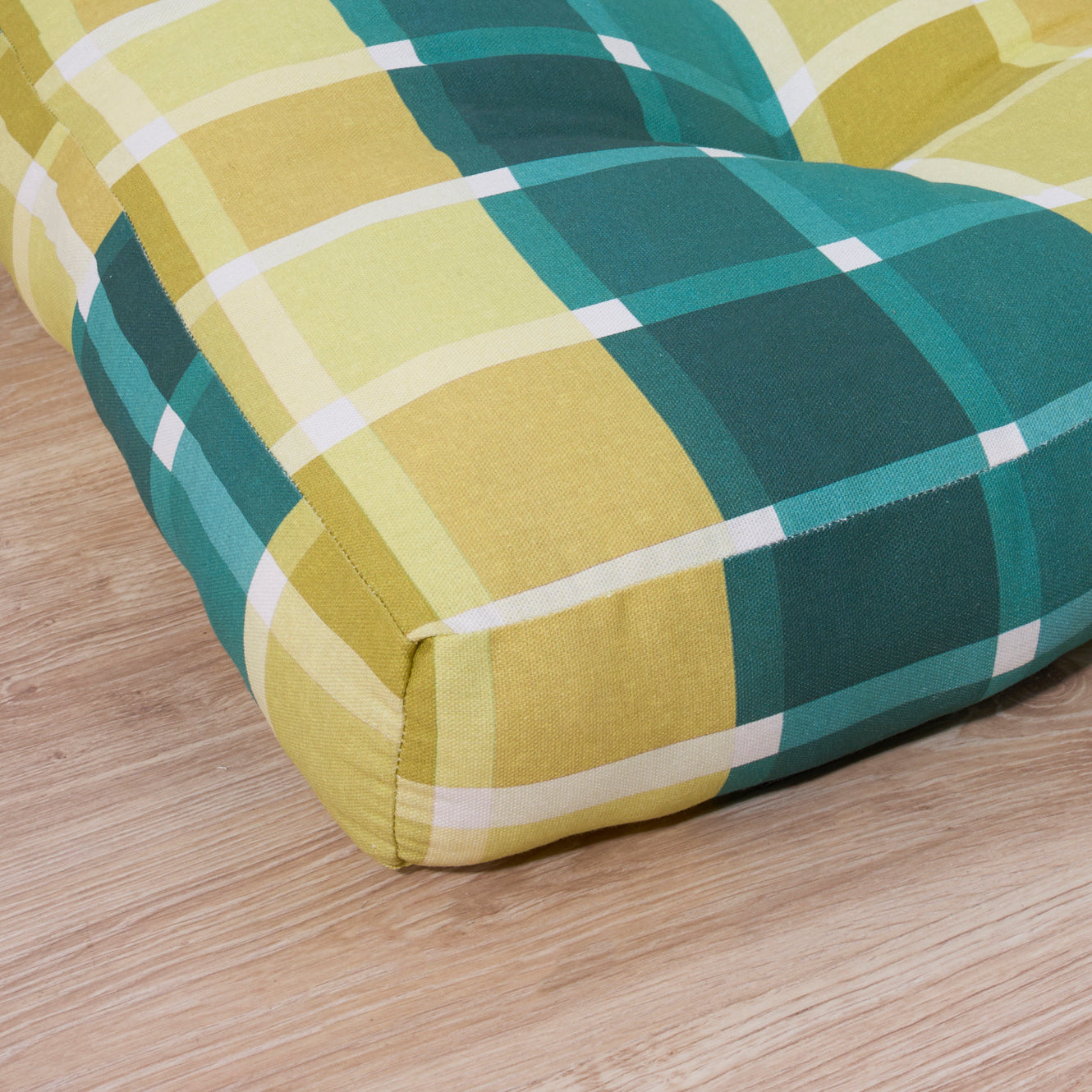 Sutton Esmeralda 100% Cotton Stain-Resistant Pet Bed