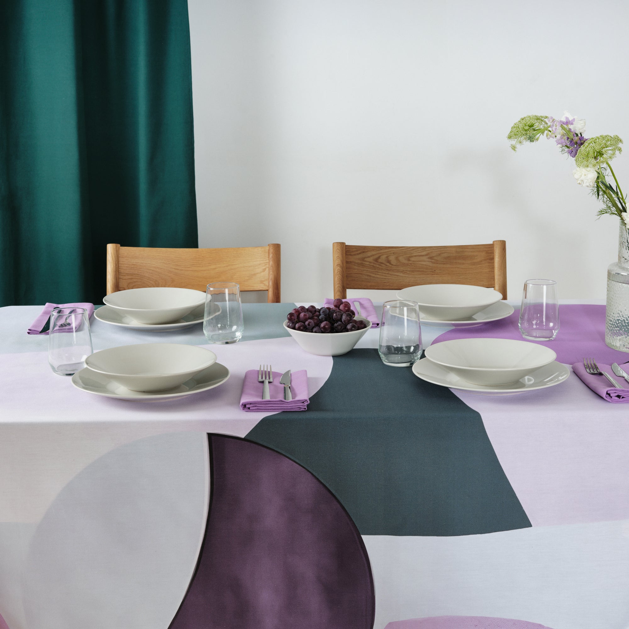 Stain-resistant resin tablecloth 100% cotton York Lilac