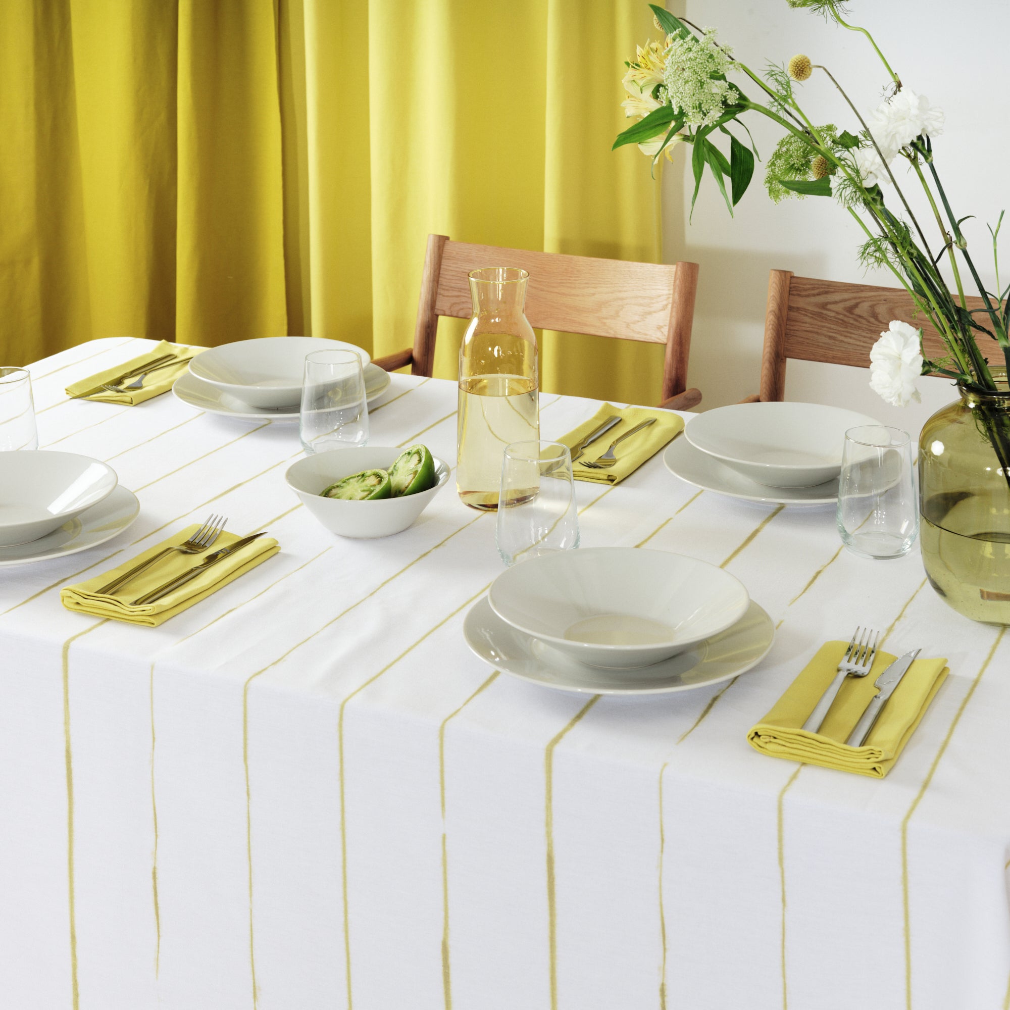 Andover 15 100% cotton stain-resistant resin tablecloth
