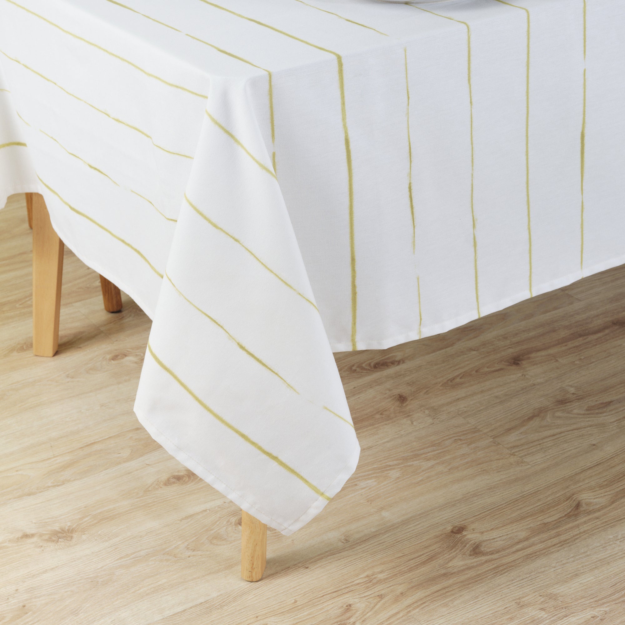 Andover 15 100% cotton stain-resistant resin tablecloth