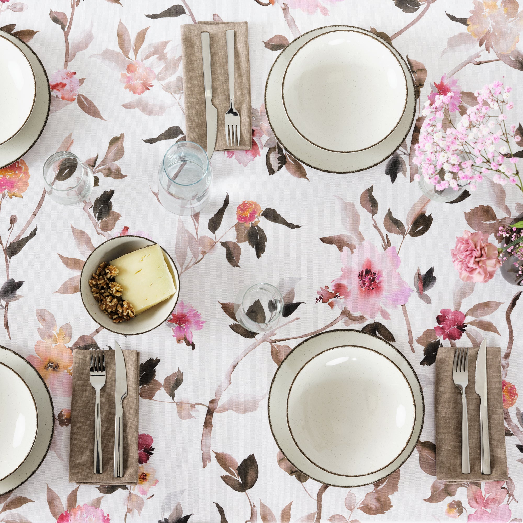 100% cotton stain-resistant resin tablecloth Leeds Pink