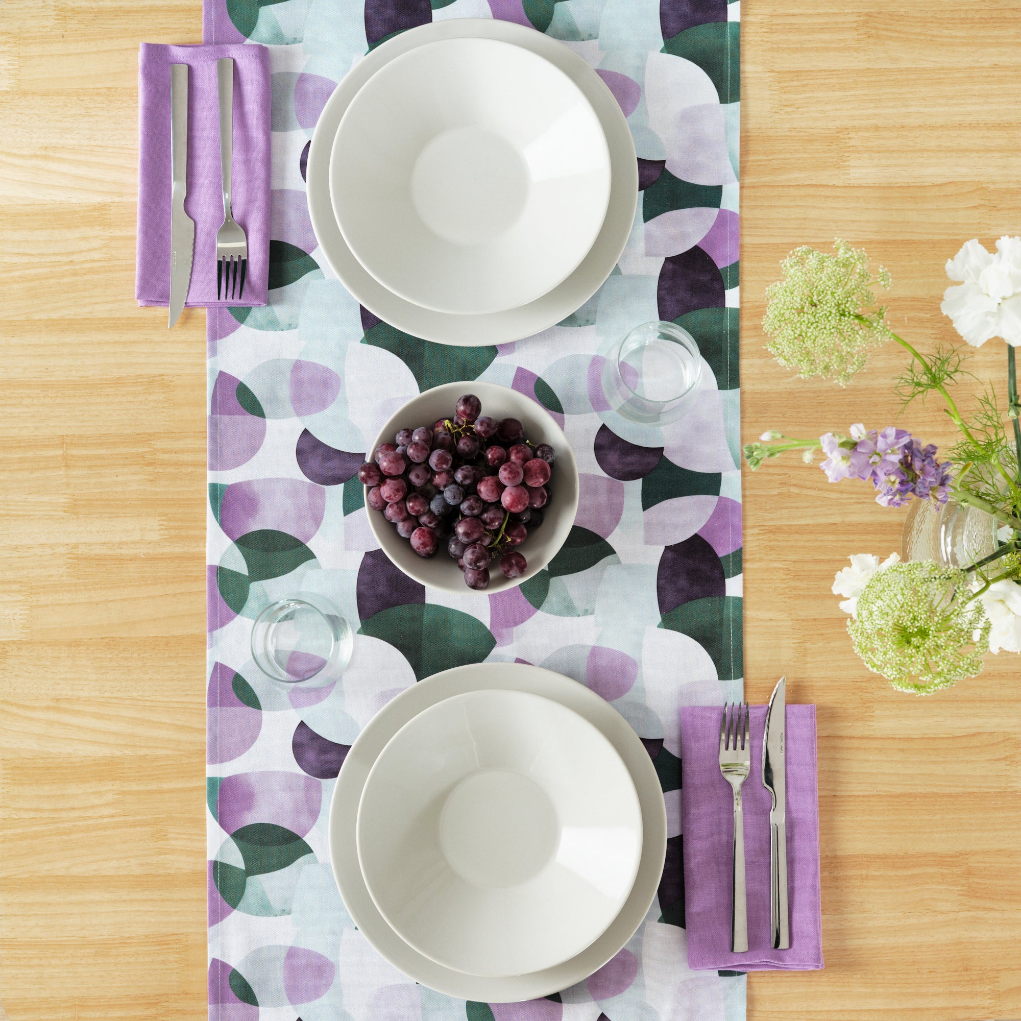 Chemin de table York 100% coton Lilas