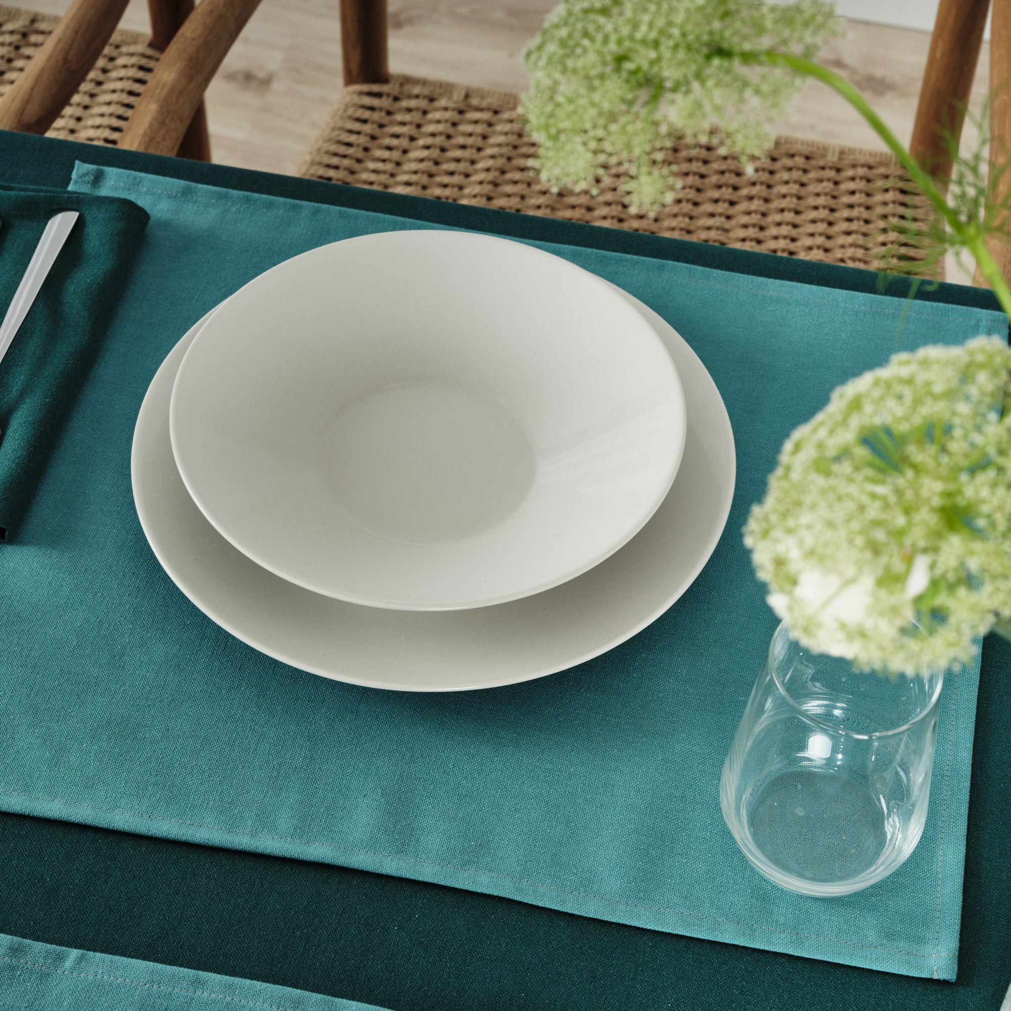 Paquet de 2 pièces. Set de table uni 100% lin Turquoise