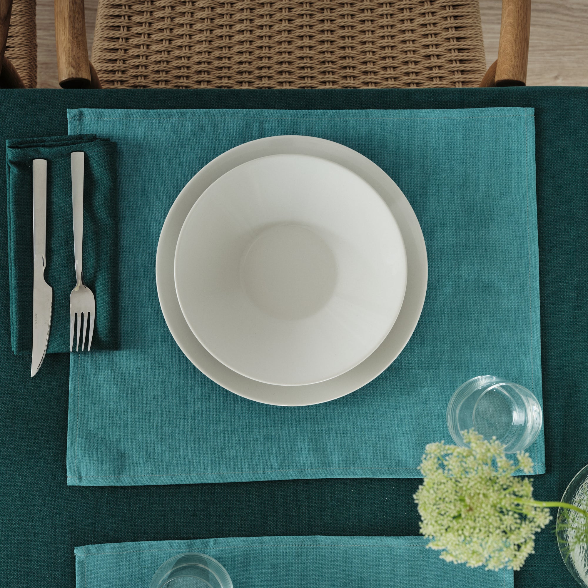 Pack of 2 plain napkins 100% linen Esmeralda