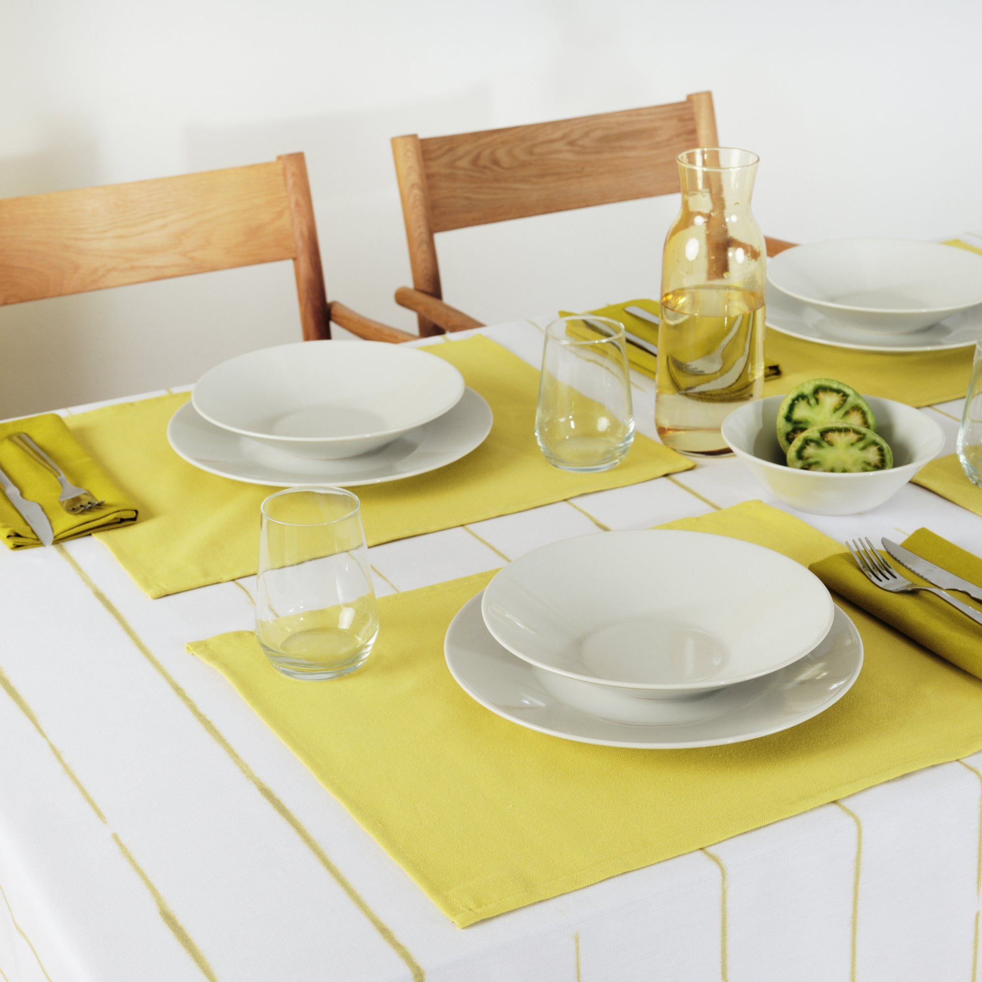 Paquet de 2 pièces. Set de table uni 100% lin Vert Clair