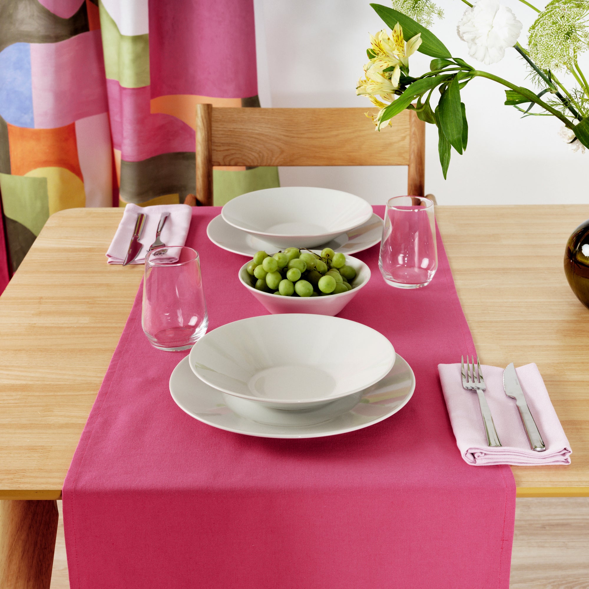 Chemin de table uni 100% lin fuchsia